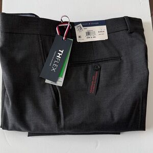 NWT MENS Tommy Hilfiger Charcoal 38/32 Flex suit separate